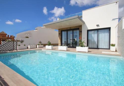 Villas en San Miguel de Salinas