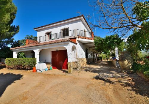 Homes in Setenil de las Bodegas