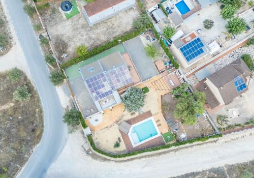 Homes in Tibi
