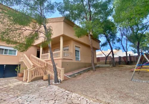 Properties in Totana