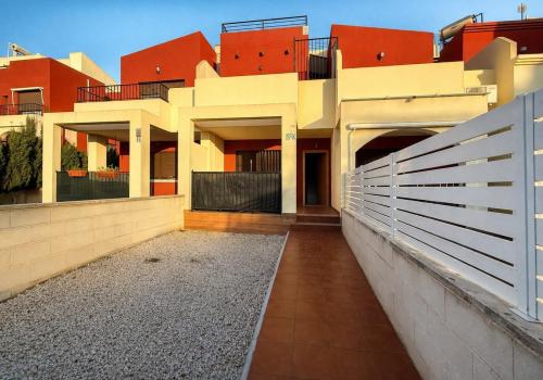 House for sale in Parque Acuático - Sector 25 - AVH-11379