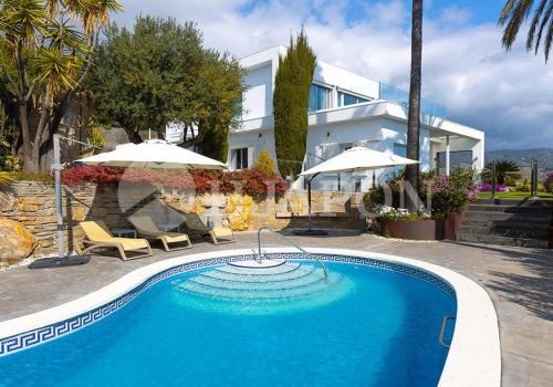 Properties in Alella