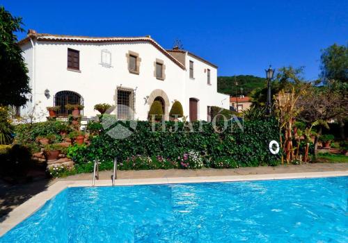 Homes in Cabrera de Mar