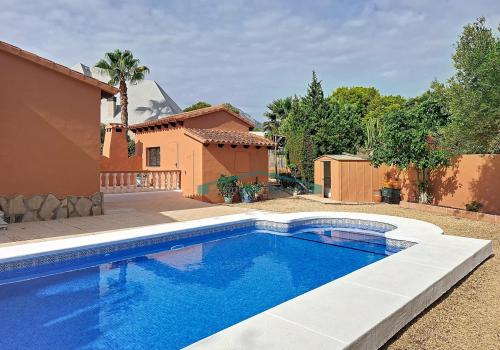 Chalets in Alfaz del Pi
