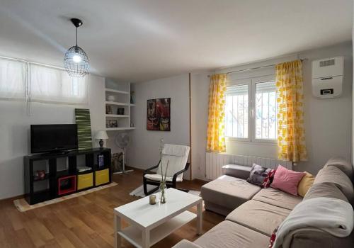 Homes for Rent in Granada