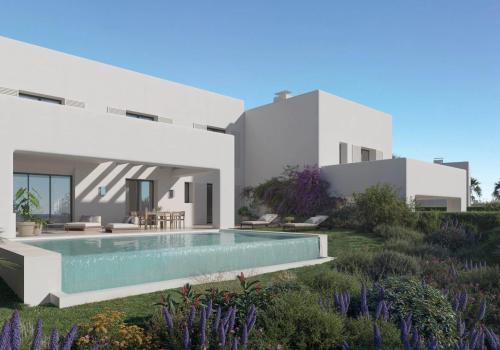 Chalet for sale in Sotogrande Alto - CLDS-88928
