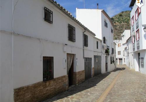 Houses in Carchelejo