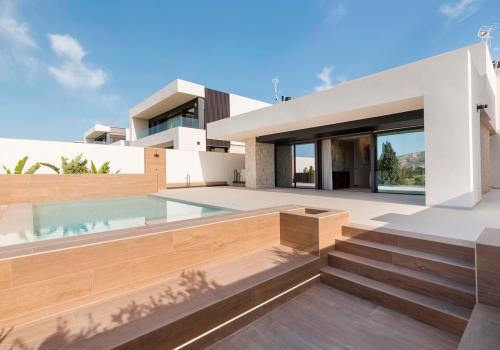Homes in Algorfa