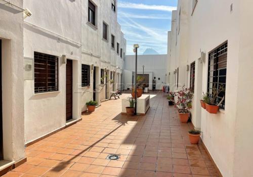 House for sale in Centro, La Línea de la Concepción - 000700