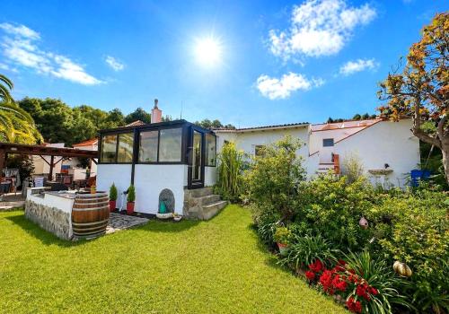 Villa for sale in Santa Bárbara-La Florida, Icod de los Vinos - 210977