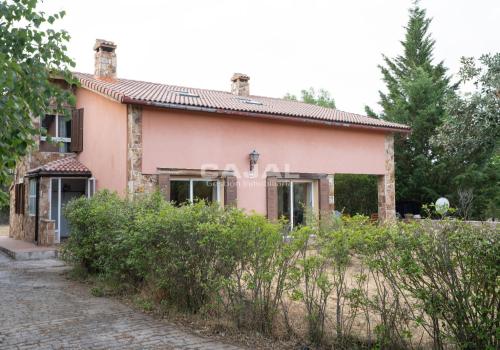 Chalet for sale in Fresno de Cantespino - 1486