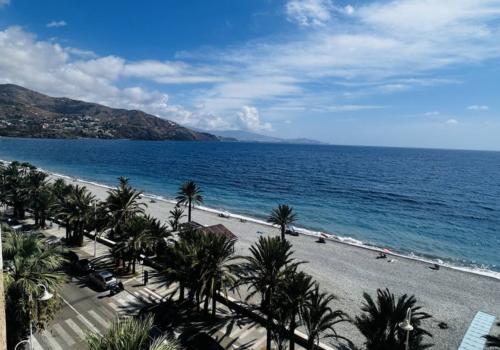 Flats for Rent in Almuñécar