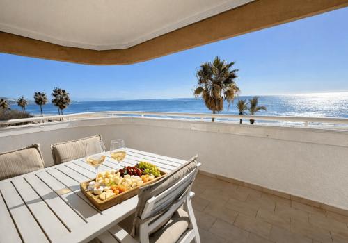 Apartamento en alquiler de vacaciones en Zona Sohail, Fuengirola - ER2J Apartamento en alquiler de vacaciones en Zona Sohail, Fuengirola - ER2J
