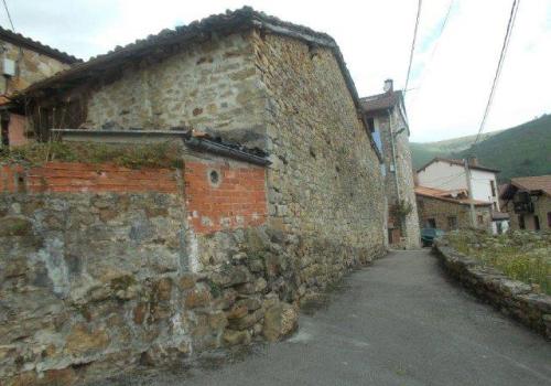 Properties in Rionansa
