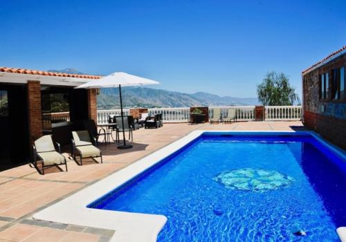 Villas for Rent in Torrox