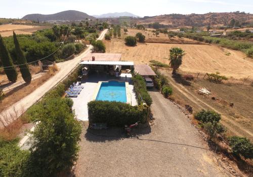 Villa for sale in Coín - R5296357