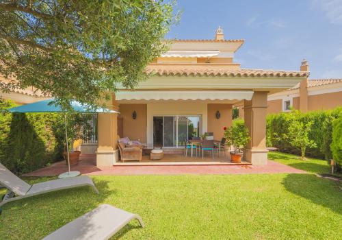 Villa for sale in Bahía de Marbella - R5482324 Villa for sale in Bahía de Marbella - R5482324