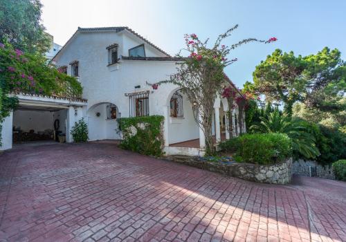 Villa for sale in Elviria - R5485891 Villa for sale in Elviria - R5485891