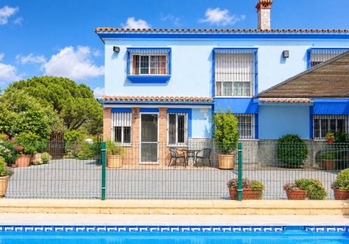 Villas in Coín