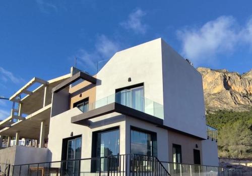 Brand new Semi-detached Houses in Alicante