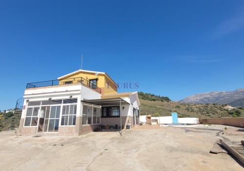 Villas in Árchez