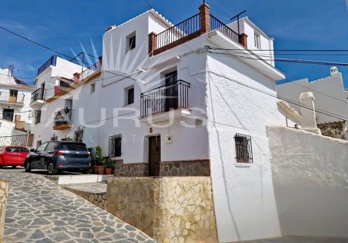 Houses in Canillas de Aceituno