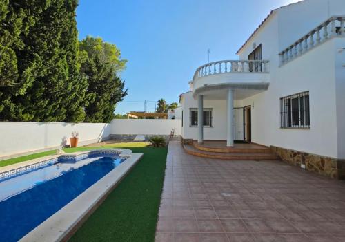 Casa en venta en Les Tres Cales - 19620 Casa en venta en Les Tres Cales - 19620