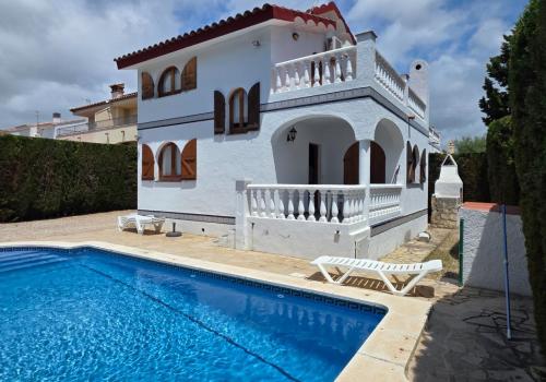 Chalets in L' Ametlla de Mar