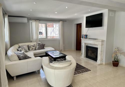Villa myytävänä El Rosario-Ricmar, Marbella - 7353-NGS Villa myytävänä El Rosario-Ricmar, Marbella - 7353-NGS
