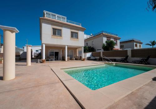 Homes in Santa Eulalia del Río