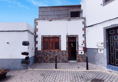 Homes in Las Palmas