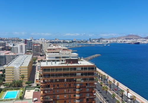 Homes in Las Palmas