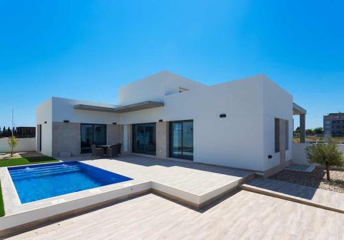 Brand new Homes in Daya Nueva