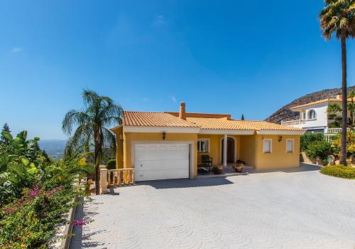 Chalets in Altea