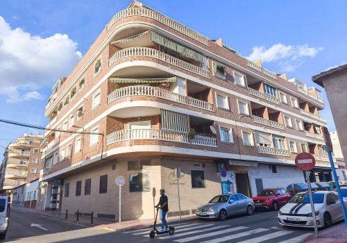 Apartment for sale in Puerto Deportivo, Torrevieja - AA-3794