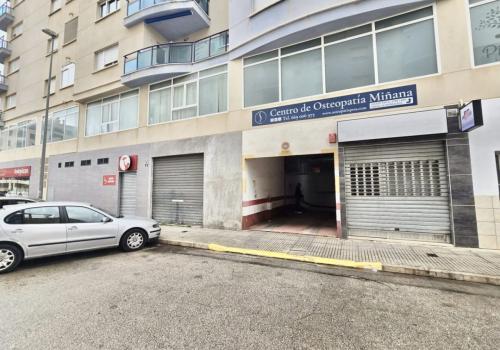 Garages in Valencia