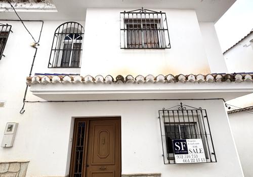 Properties in Sedella