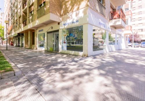 Commercial in Pamplona
