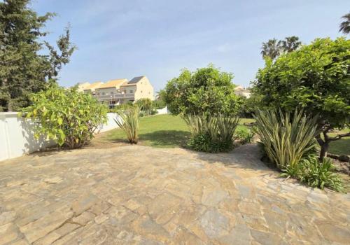 Lands in Manilva