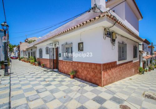 Hus til salg i San Enrique - Guadiaro - Pueblo Nuevo - R5413264 Hus til salg i San Enrique - Guadiaro - Pueblo Nuevo - R5413264