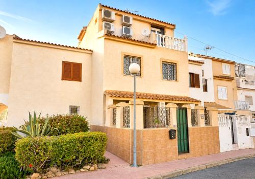 Chalets in Alicante