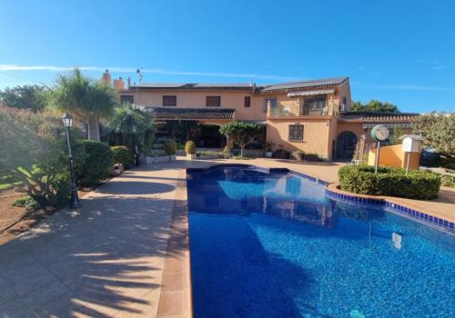 Villas in Pedreguer